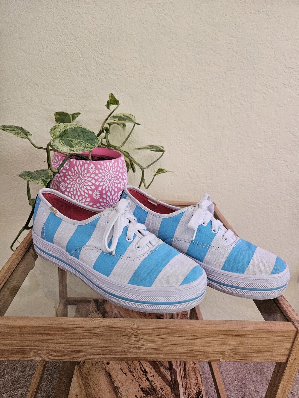 Kate Spade Keds Blue and White Striped Canvas Lace-Up Sneakers Sz 6